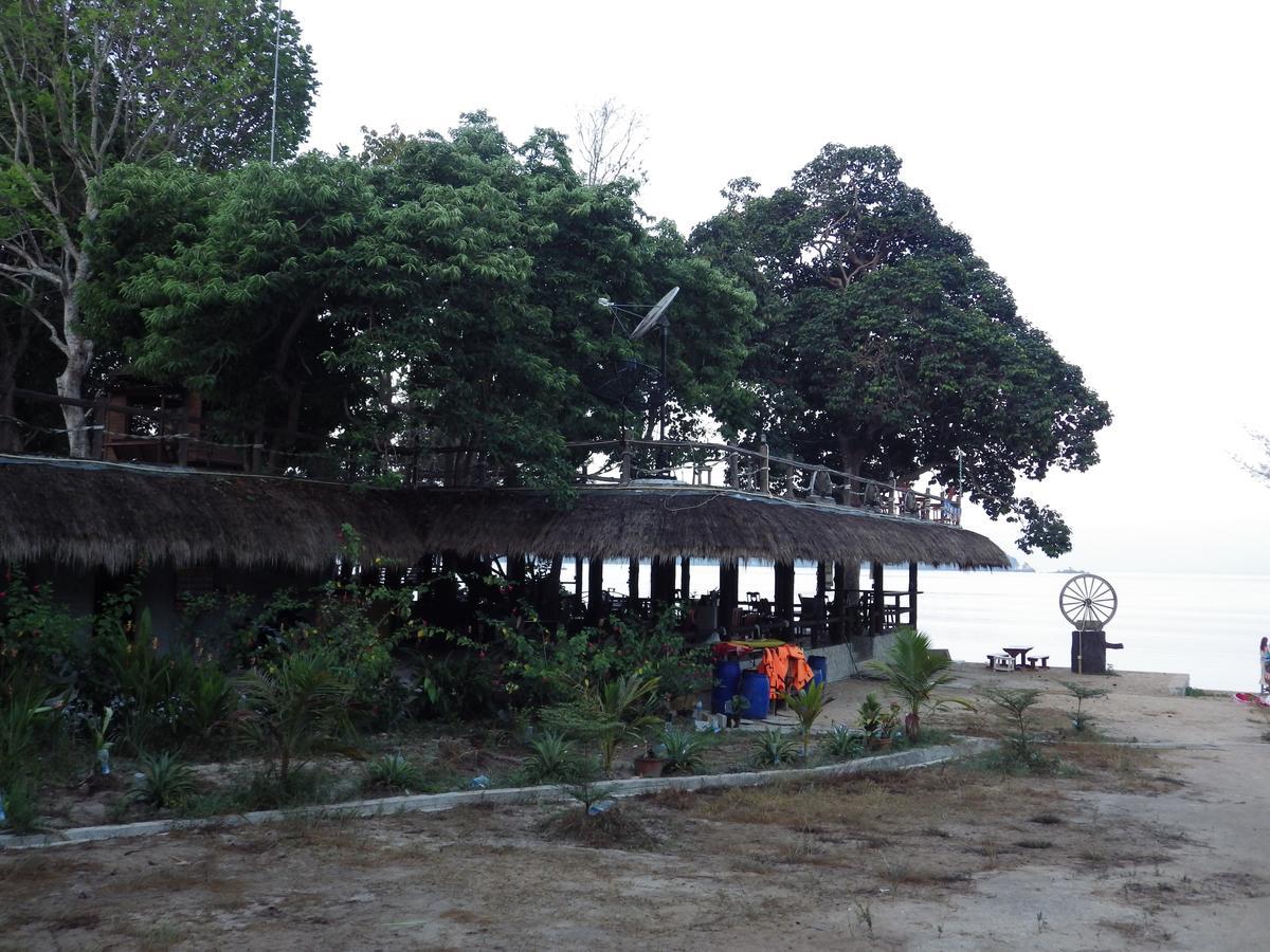 เดอะ ซัน รีสอร์ท แอนด์ เรสโตรองต์ เกาะพยาม ภายนอก รูปภาพ